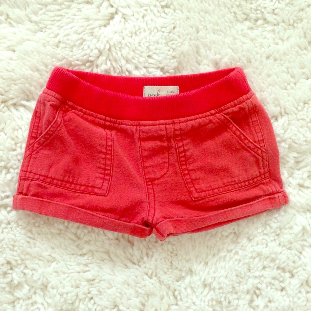 PEEK shorts